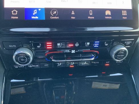 Used 2022 Jeep Grand Cherokee Summit w/ Advanced Protech Group IV image 48