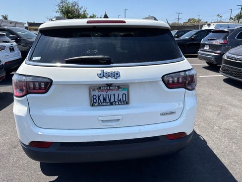 Used 2019 Jeep Compass Latitude w/ Popular Equipment Group FWD image 16