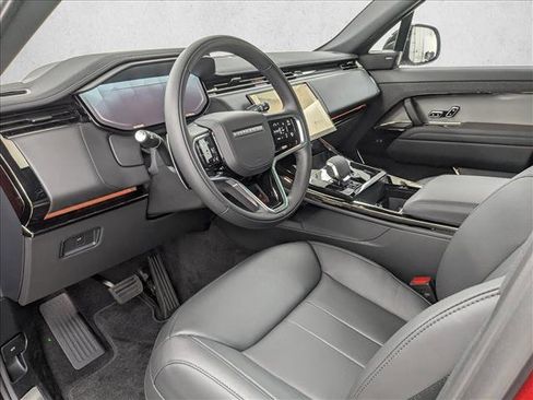 New 2025 Land Rover Range Rover Sport SE image 4