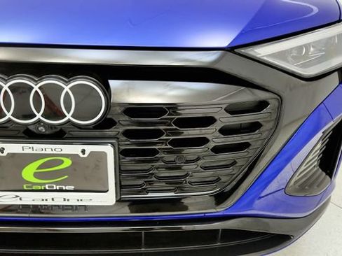 Used 2024 Audi Q8 e-tron Premium Plus AWD/4WD image 25