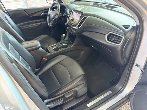 Used 2019 Chevrolet Equinox Premier FWD image 25
