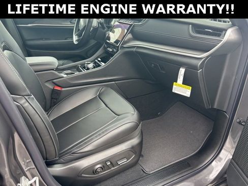 New 2025 Jeep Grand Cherokee Limited w/ Luxury Tech Group II image 55