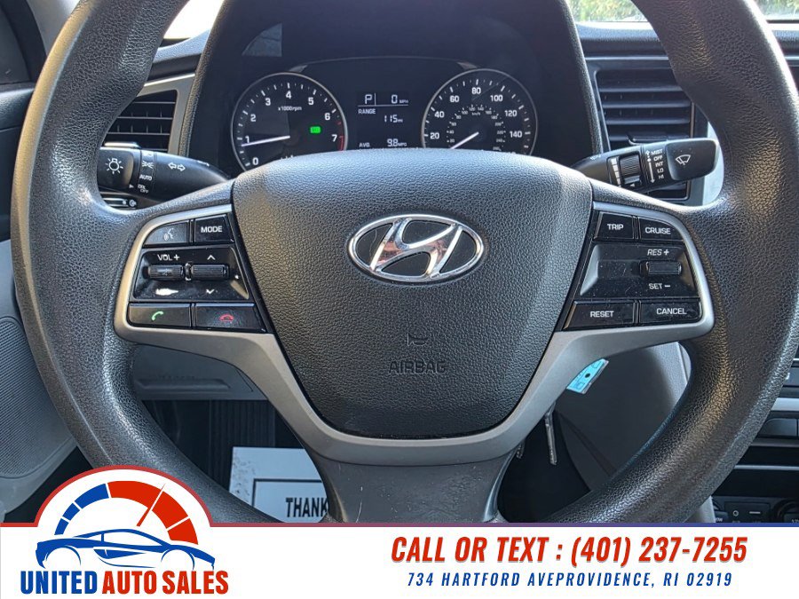 Used 2018 Hyundai Elantra SE w/ SE Connectivity Package 04 FWD image 17
