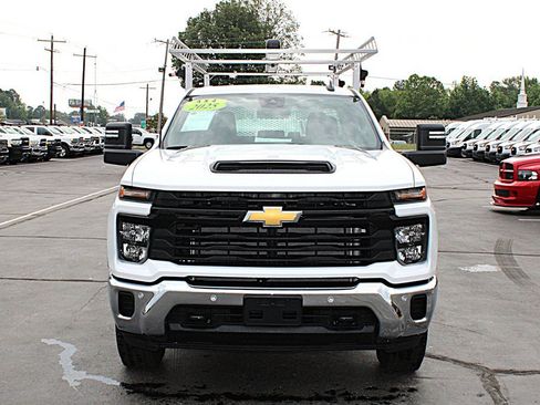 Used 2025 Chevrolet Silverado 2500 W/T w/ WT/CX Safety Package AWD/4WD image 18