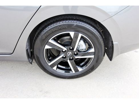 Used 2025 Nissan Sentra SV FWD image 7