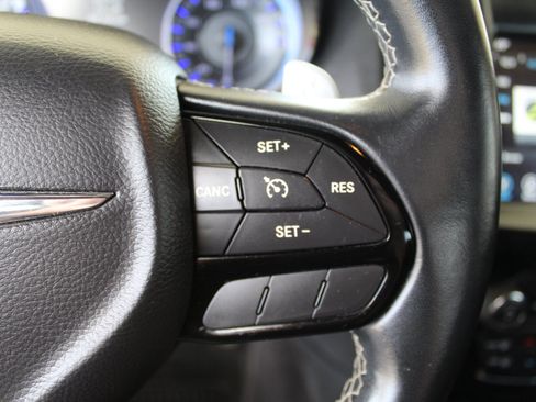 Used 2017 Chrysler 300 S AWD/4WD image 35