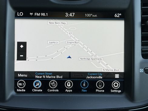 Used 2022 Chrysler 300 S RWD image 13