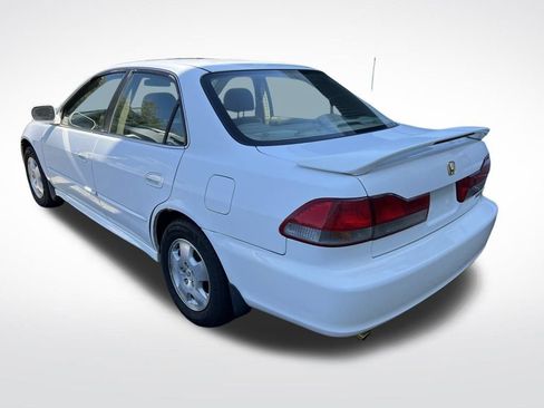 Used 2002 Honda Accord EX image 3