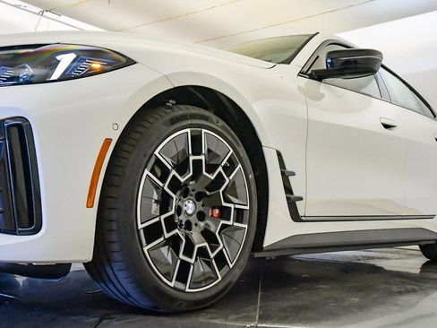 New 2026 BMW i4 eDrive40 w/ M Sport Package image 10