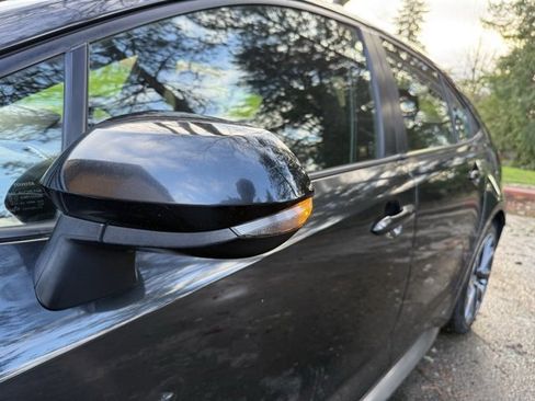 Used 2020 Toyota Corolla SE image 33