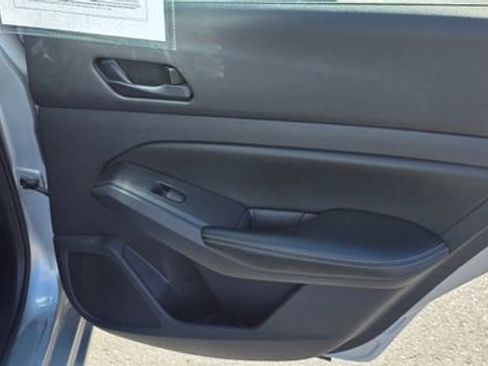 Used 2024 Nissan Altima 2.5 SV image 12