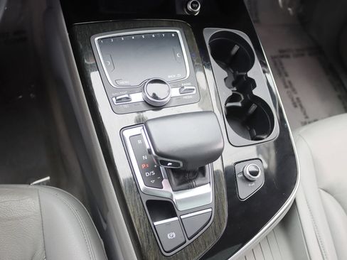 Used 2017 Audi Q7 3.0T Premium Plus image 30