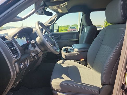 New 2026 RAM 3500 Tradesman AWD/4WD image 10