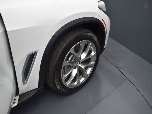 Used 2022 BMW X5 sDrive40i w/ Premium Package image 31