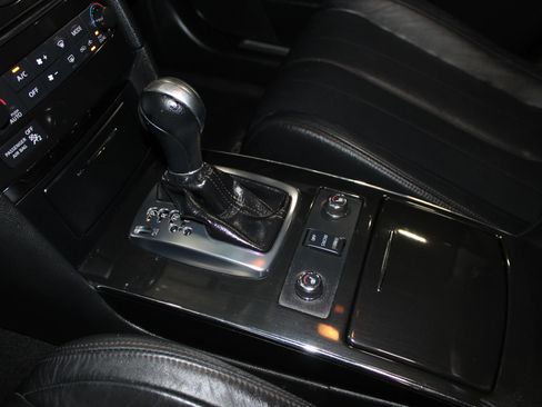 Used 2014 INFINITI QX70 2WD w/ Premium Package image 19