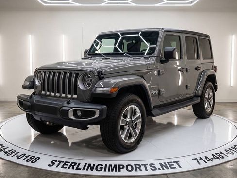 Used 2018 Jeep Wrangler Unlimited Sahara AWD/4WD image 1