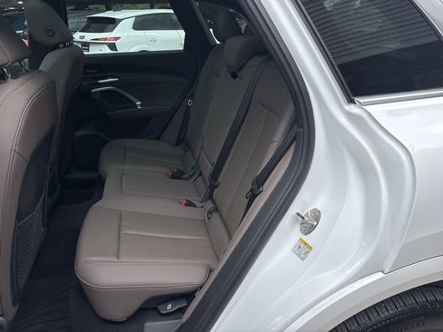 Certified 2025 Audi Q5 Premium Plus w/ Premium Plus AWD/4WD image 12