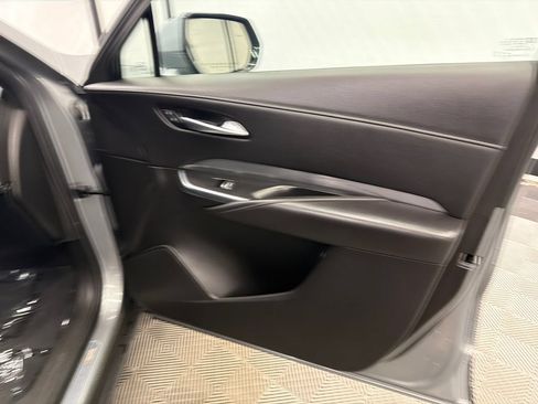 Used 2024 Cadillac XT4 Premium Luxury AWD/4WD image 16