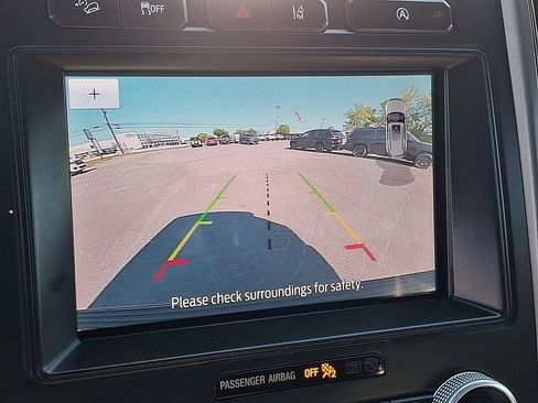 Used 2021 Ford Expedition XLT AWD/4WD image 4