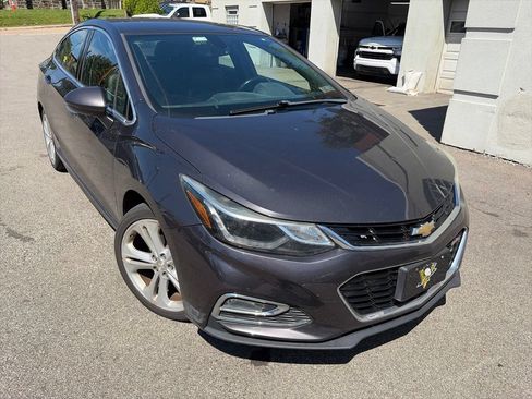 Used 2016 Chevrolet Cruze Premier w/ RS Package FWD image 4