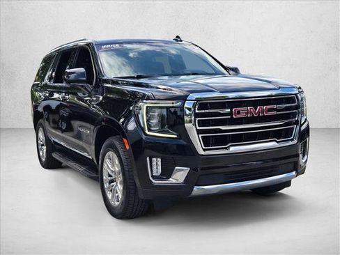 Used 2024 GMC Yukon SLT RWD image 3