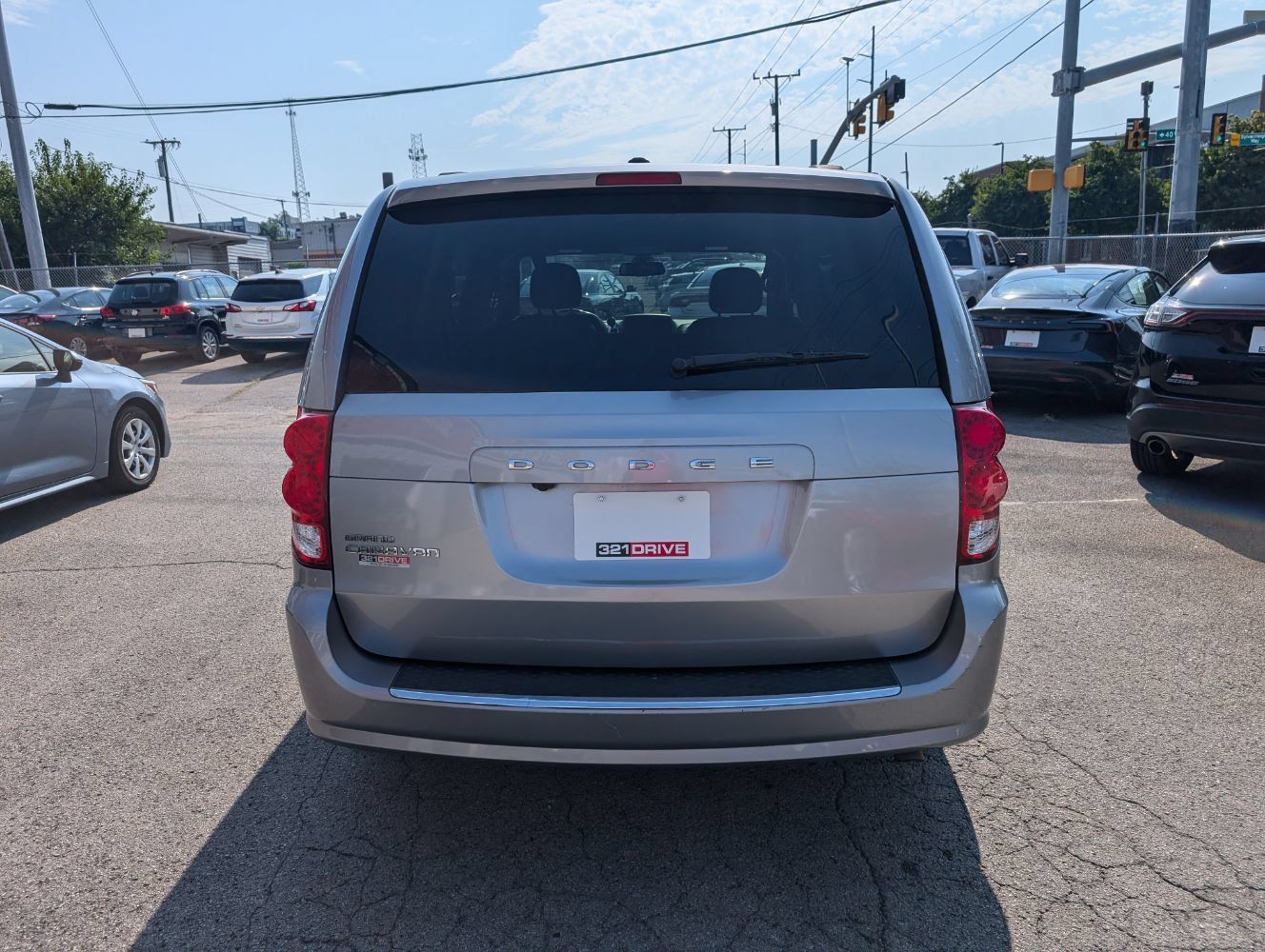 Used 2020 Dodge Grand Caravan SXT FWD image 7