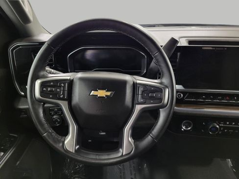 Used 2024 Chevrolet Silverado 1500 LT image 5