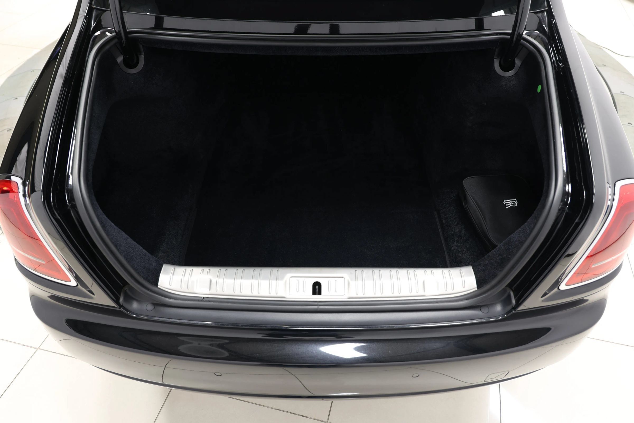 Used 2015 Rolls-Royce Ghost RWD image 76