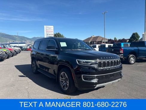 Used 2023 Jeep Wagoneer Series II w/ Mopar Step-Up Package AWD/4WD image 5