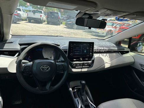 Used 2021 Toyota Corolla LE FWD image 13