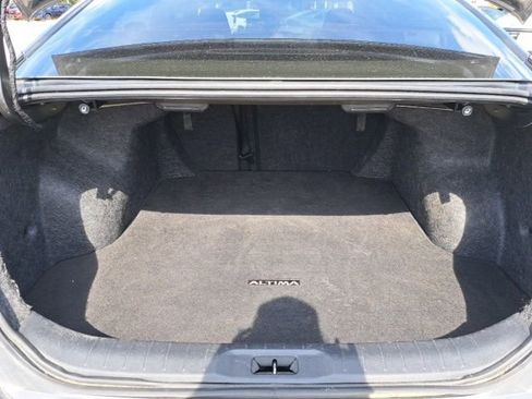 Used 2023 Nissan Altima 2.5 SV FWD image 12