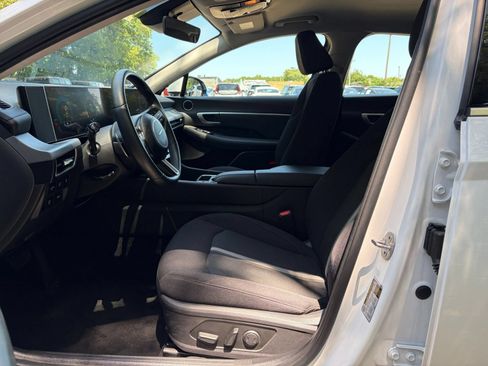 Used 2025 Hyundai Sonata SEL FWD image 27