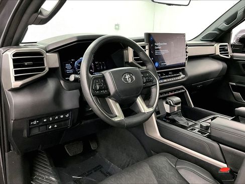 Used 2025 Toyota Tundra Limited AWD/4WD image 17