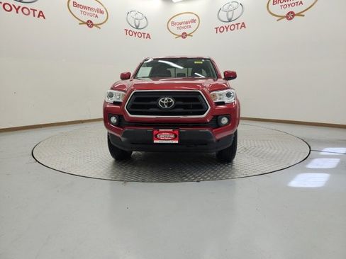 Certified 2022 Toyota Tacoma SR5 image 4