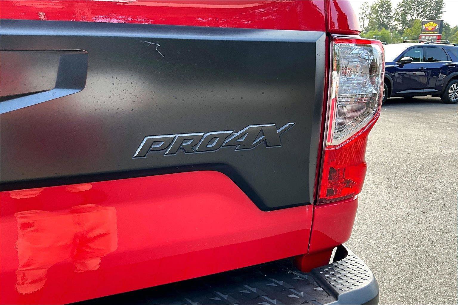 Used 2021 Nissan Titan PRO-4X w/ Pro-4x Convenience Package AWD/4WD image 26