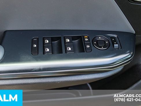 Used 2025 Kia K4 FWD image 39