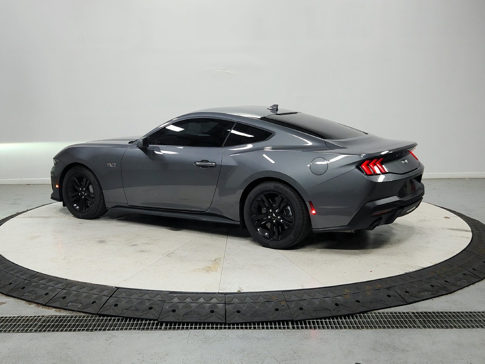 Used 2026 Ford Mustang GT RWD image 6