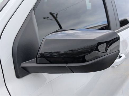 Used 2024 GMC Canyon Elevation w/ Convenience Package image 4