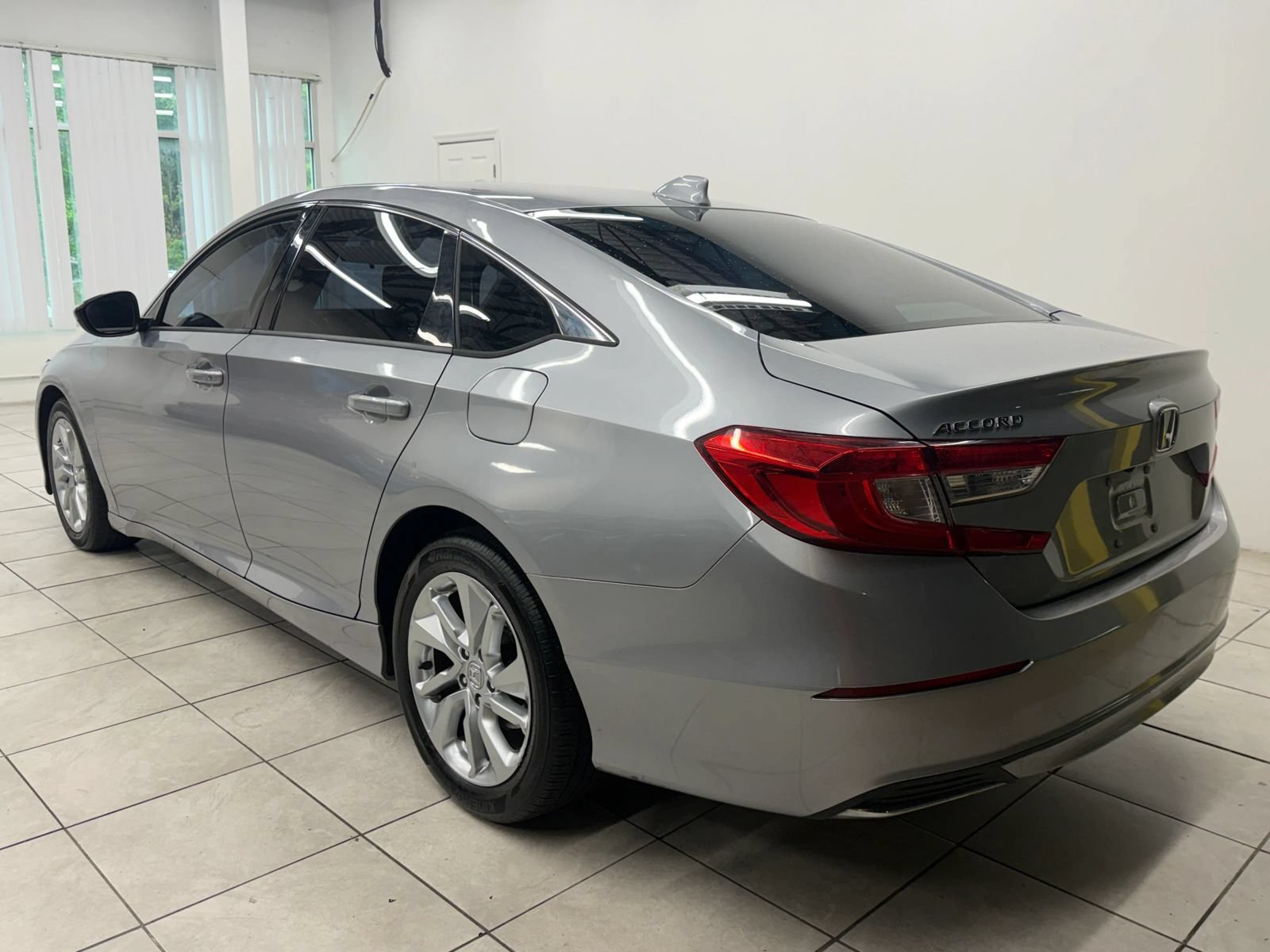Used 2019 Honda Accord LX image 7