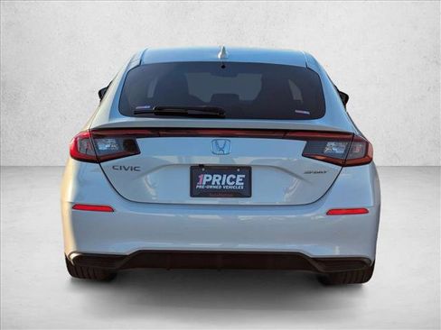Used 2023 Honda Civic Sport image 7