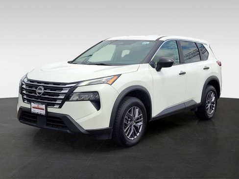 Used 2024 Nissan Rogue S AWD/4WD image 8