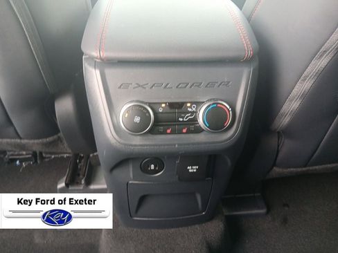 Used 2025 Ford Explorer ST-Line w/ Premium Package image 19