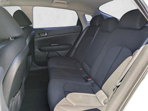 Used 2018 Kia Optima LX FWD image 17