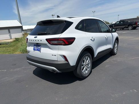 New 2026 Ford Escape Active w/ Cold Weather Package AWD/4WD image 3