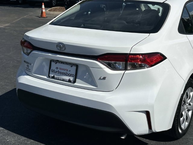 Used 2024 Toyota Corolla LE FWD image 11
