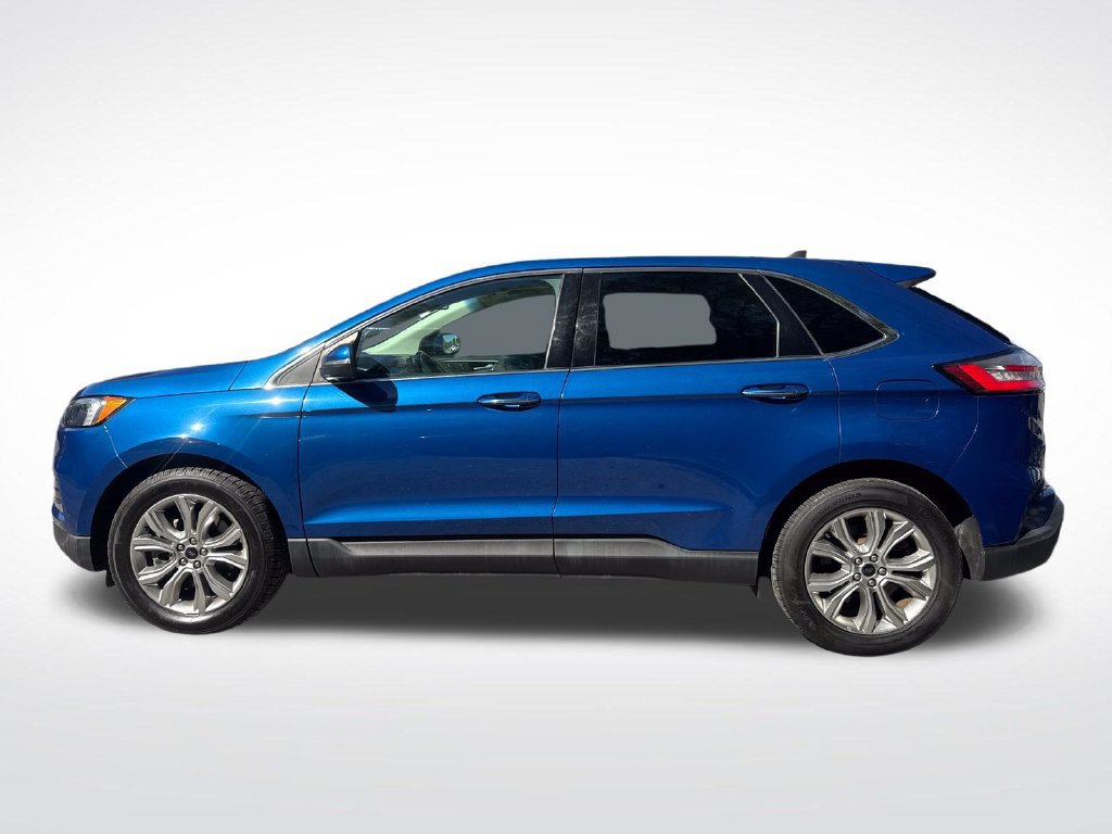 Used 2024 Ford Edge Titanium AWD/4WD image 2
