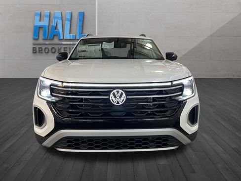 New 2026 Volkswagen Atlas Peak Edition AWD/4WD image 8