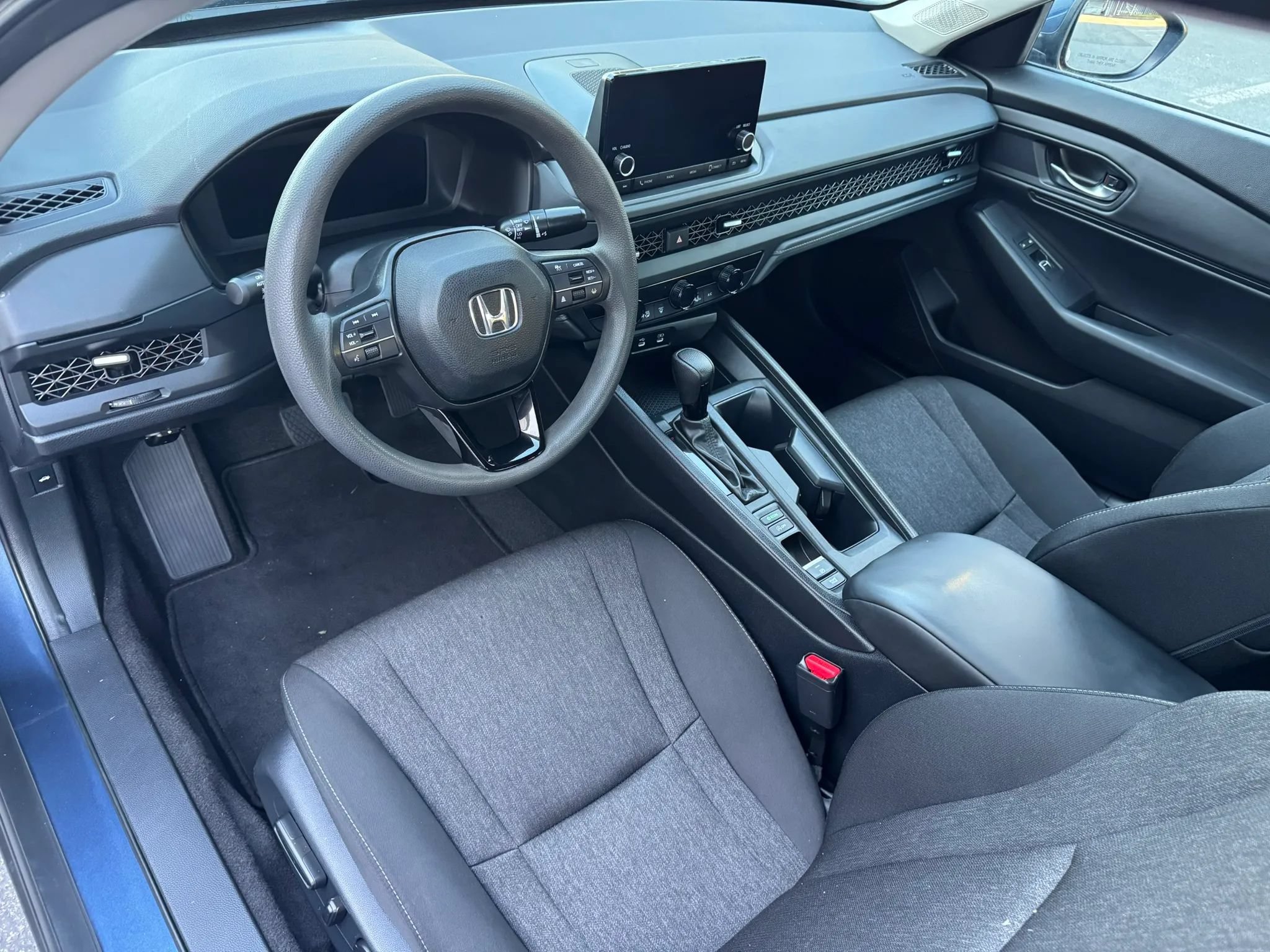 Used 2023 Honda Accord EX image 23
