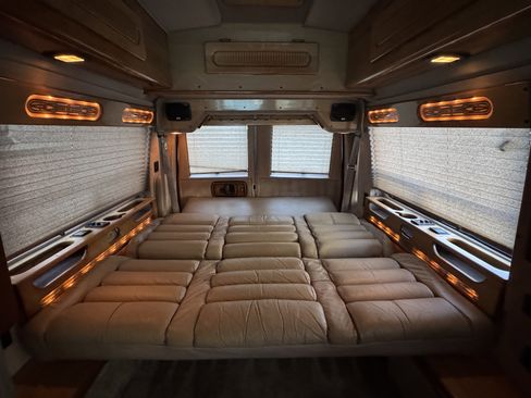 Used 1999 Chevrolet Express 1500 w/ Convenience Pkg image 37