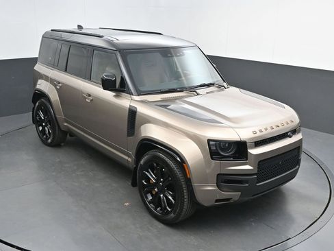 New 2026 Land Rover Defender 110 OCTA AWD/4WD image 38
